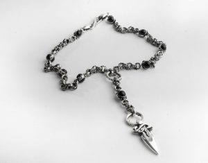 Long necklace decorated rings CC187
