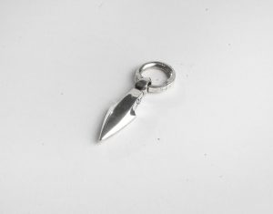 Arrow pendant CC199