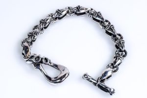Custom silver arrow mesh bracelet