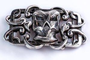 Fibbia teschio in argento